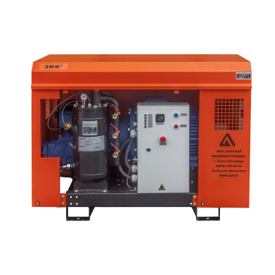 Винтовой компрессор ЗИФ СВЭ-7,8/0,7 в кожухе с пакетом "Север"